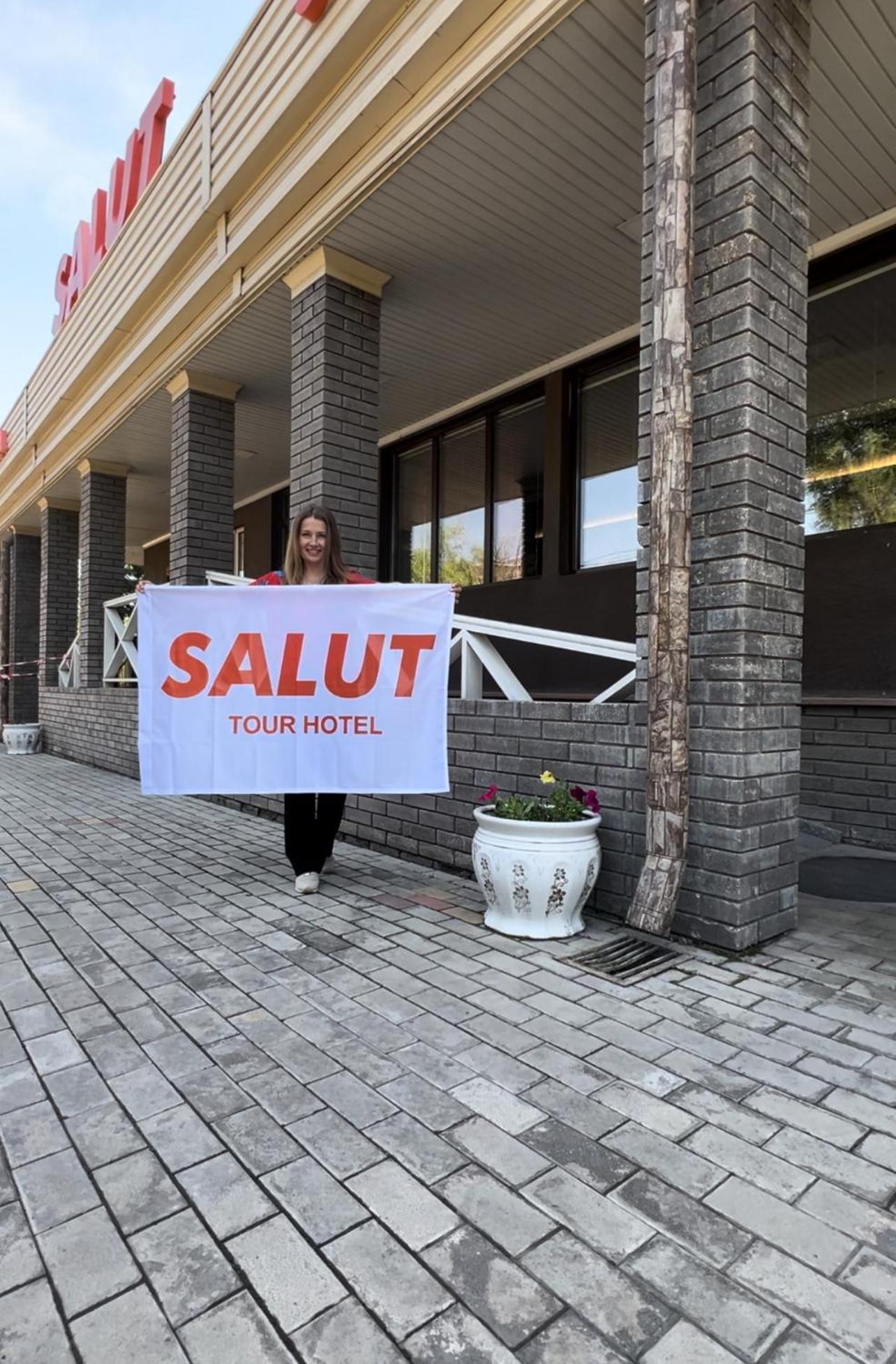 Salut Hotel Bichkek Extérieur photo