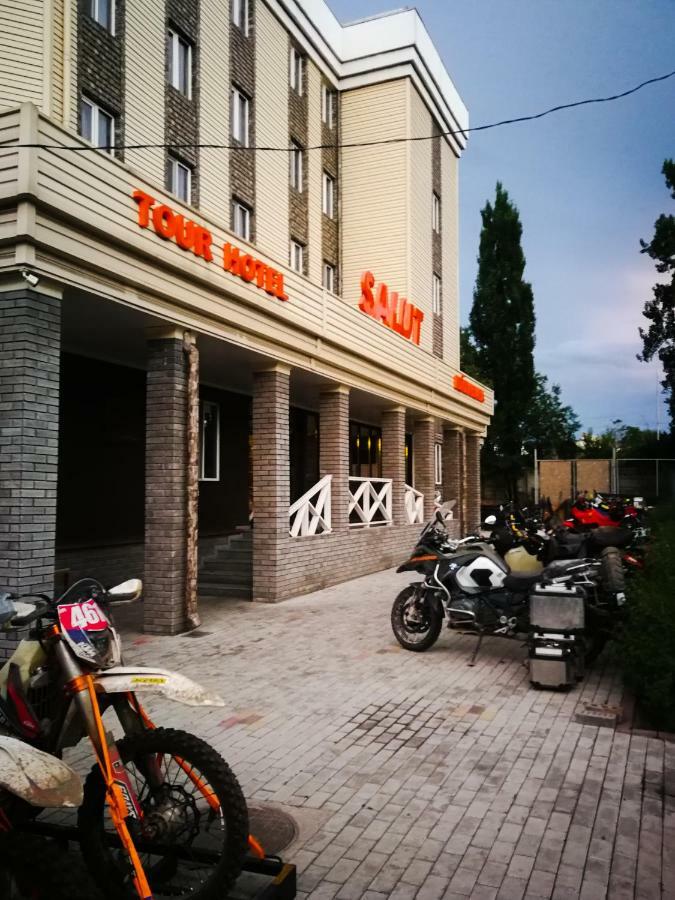 Salut Hotel Bichkek Extérieur photo